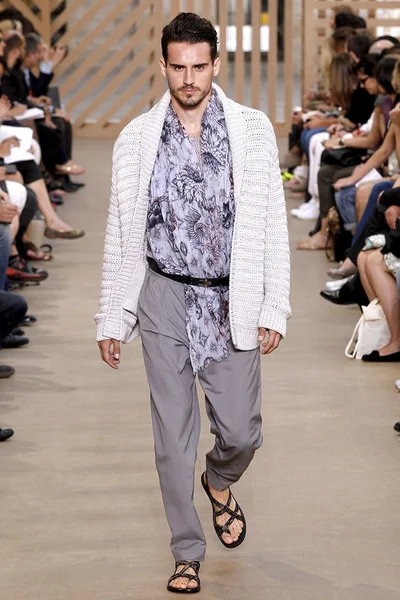 Look 29